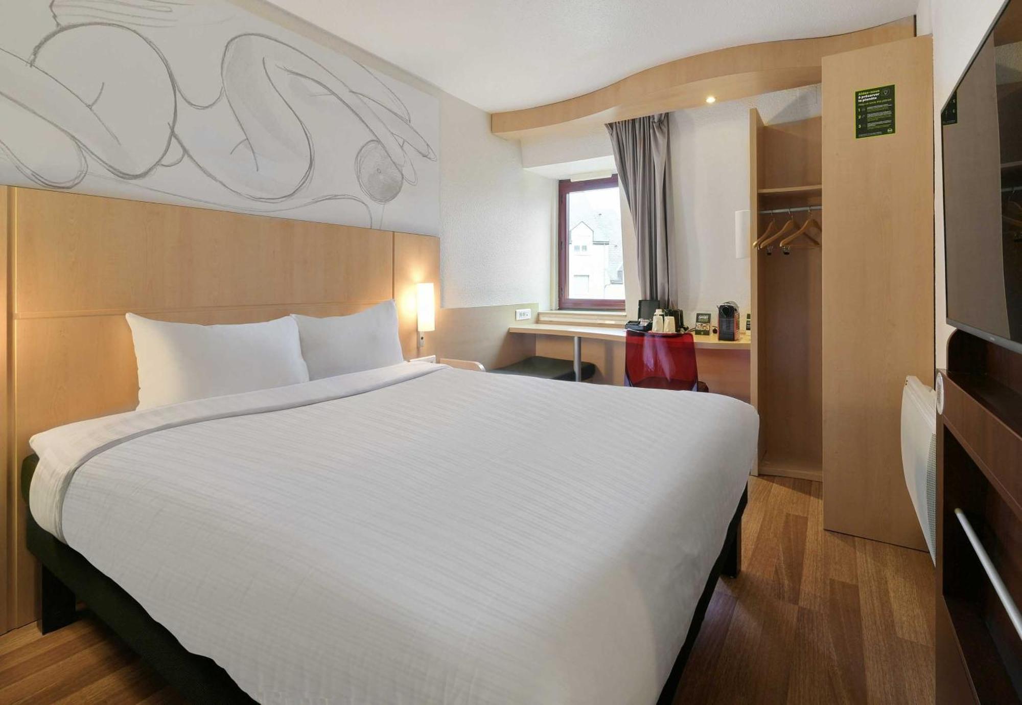 B&B Hotel Le Mans Centre Cathedrale Zewnętrze zdjęcie